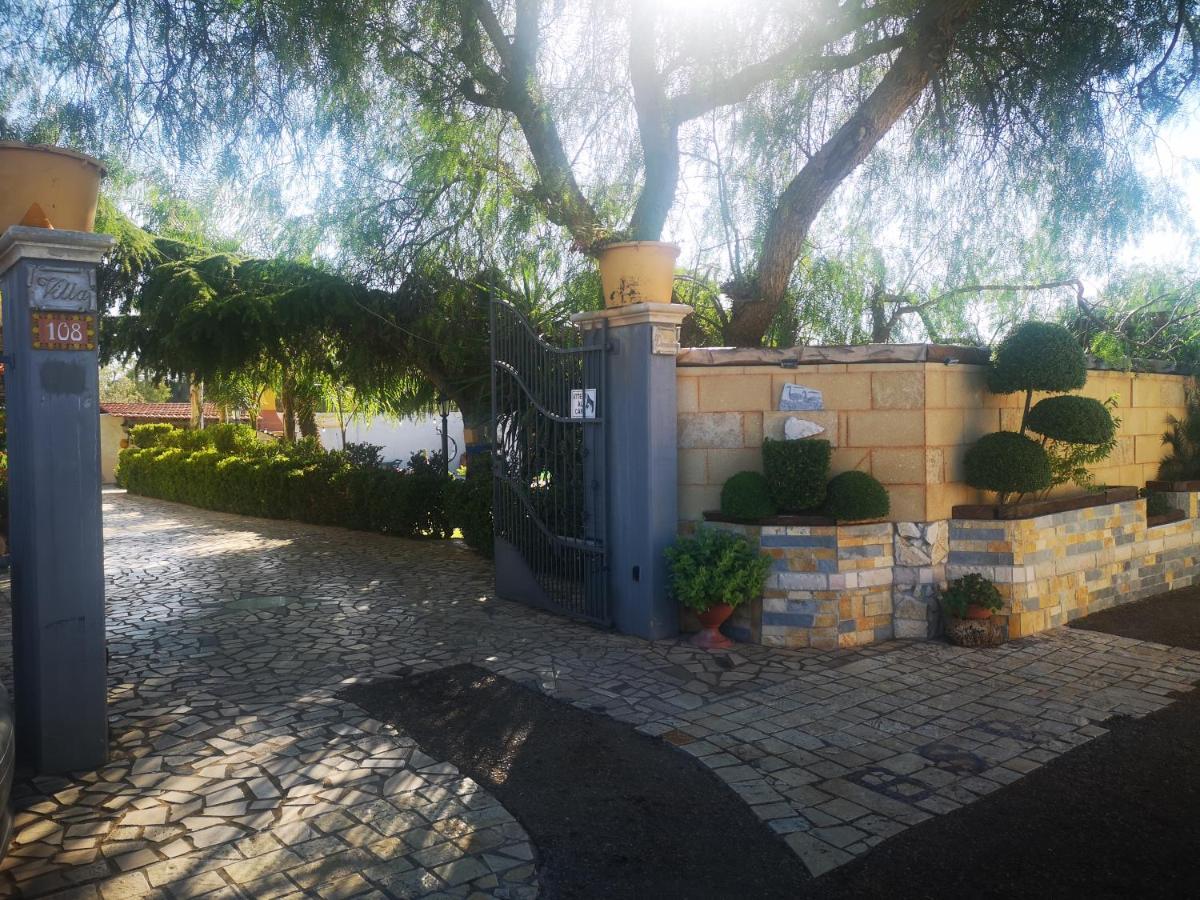 Villa Girasole มอนเตโรนิดิเลชเช ภายนอก รูปภาพ